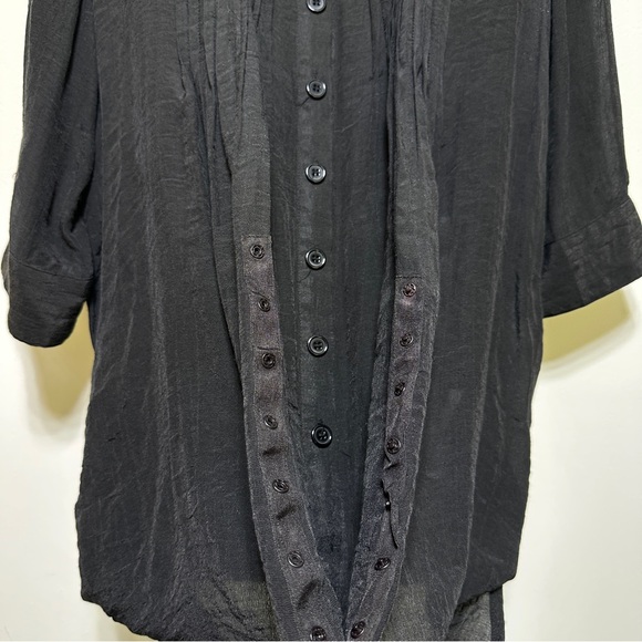 Black Button-Up Silk Tunic - Picture 4 of 10